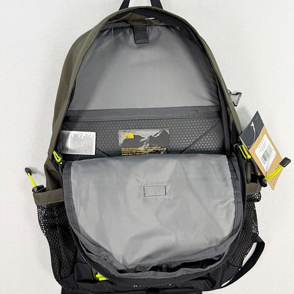 The North Face Hot Shot SE Backpack New Taupe Green NEW